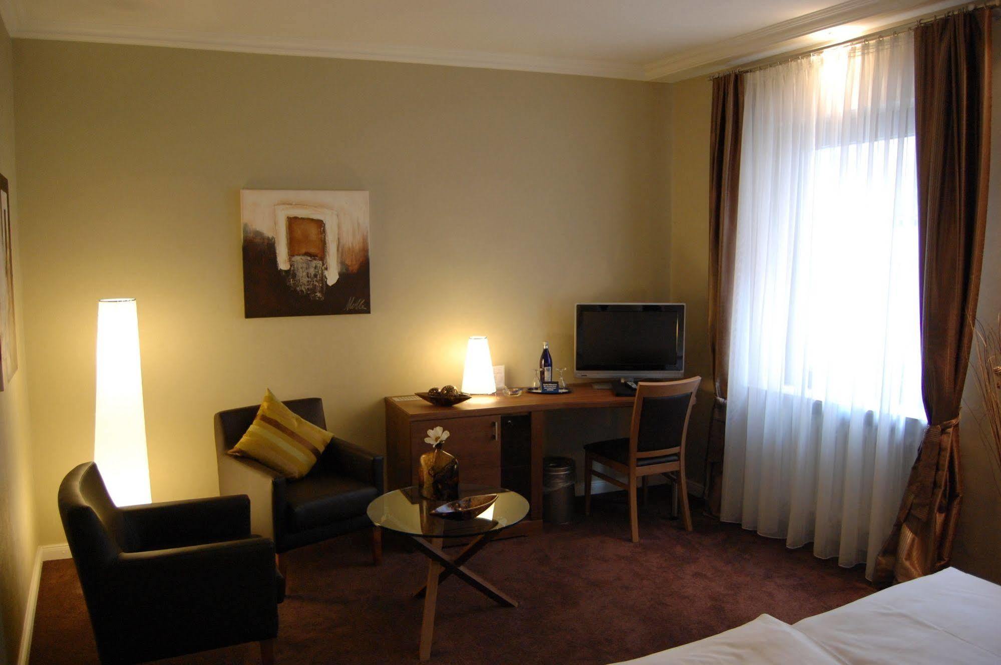 Hotel Binz Bernkastel-Kues Kültér fotó